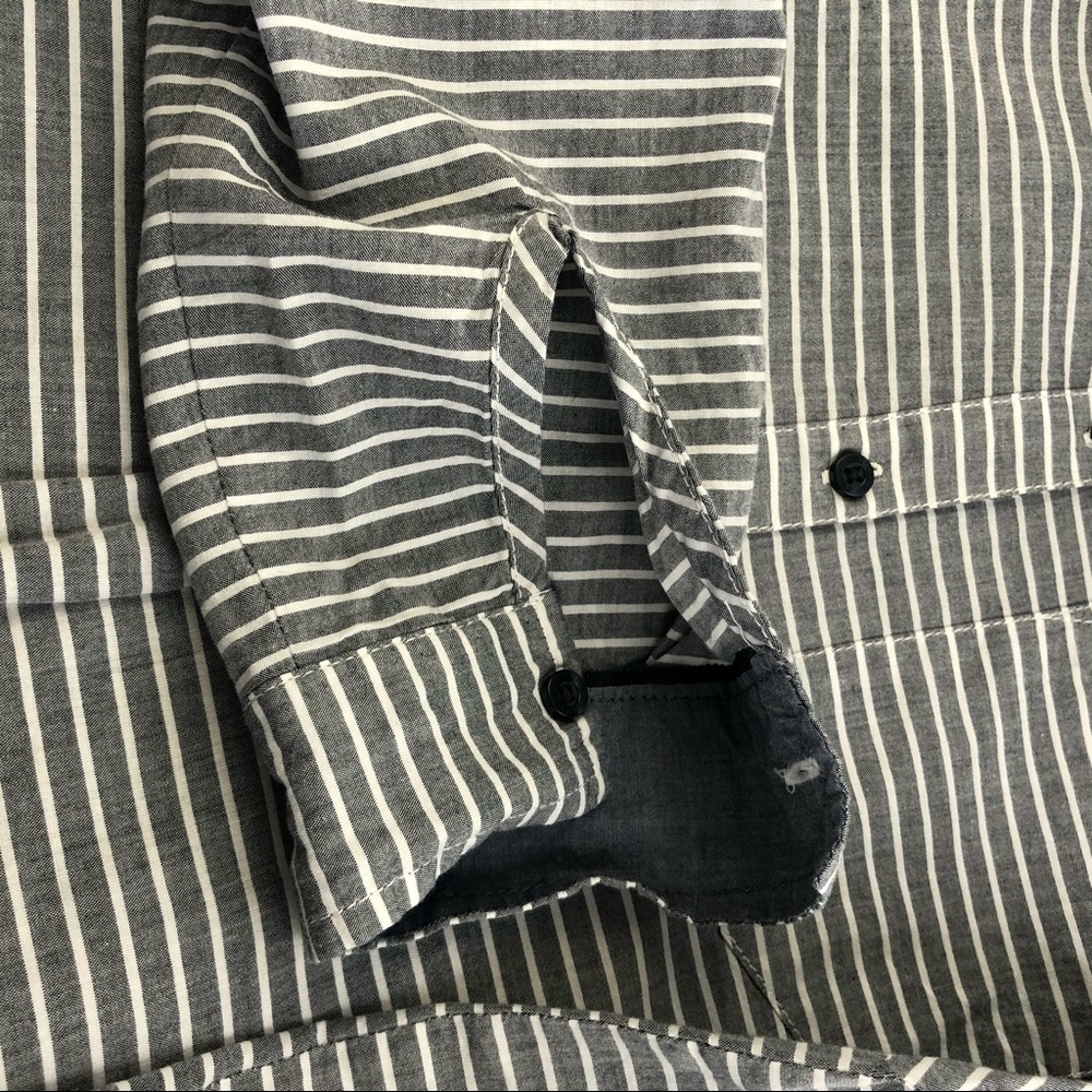 Tommy Hilfiger Womens button down shirt size Sp - Picture 5 of 5